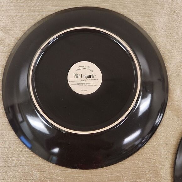 Pier 1 Imports Wave Salad Plate 8 3/8" Plate Set of 2 - Picture 6 of 8